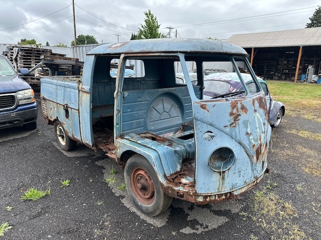 VW van / truck.